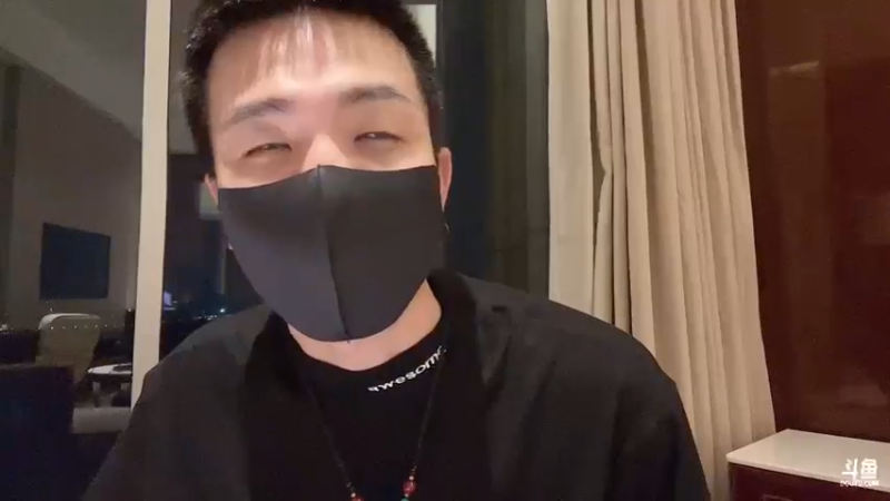 【2022-07-02 00点场】douyu小漠：小漠：和兔兔哈尔滨两日行