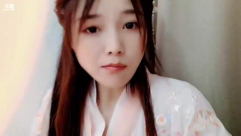 【2022-07-02 00点场】百变姑姑肖淑洁：眉山水街逛一逛