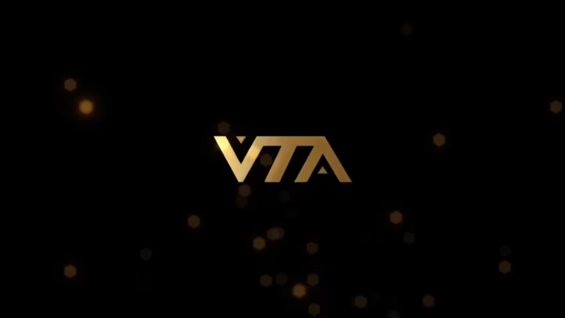 【2022-07-04 19点场】少囧丶：到成都了。直播时间.内容目前随机