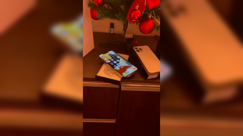 新年第一条视频是关于手机的
