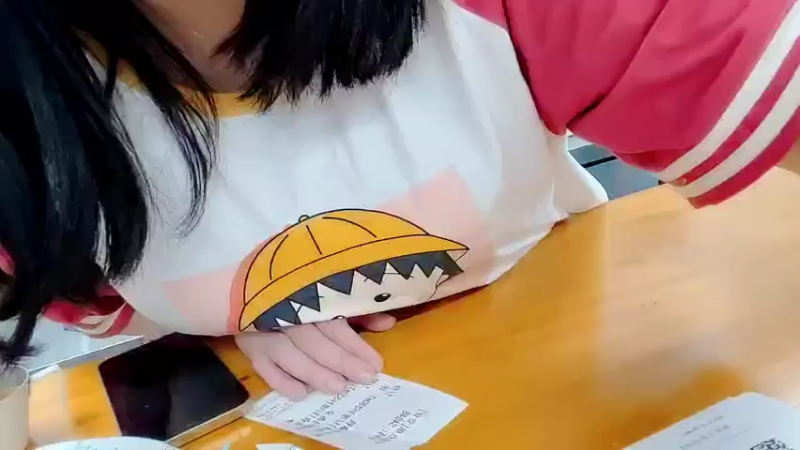 【2022-07-06 15点场】刘飞儿faye：飞儿 咖啡店的监控