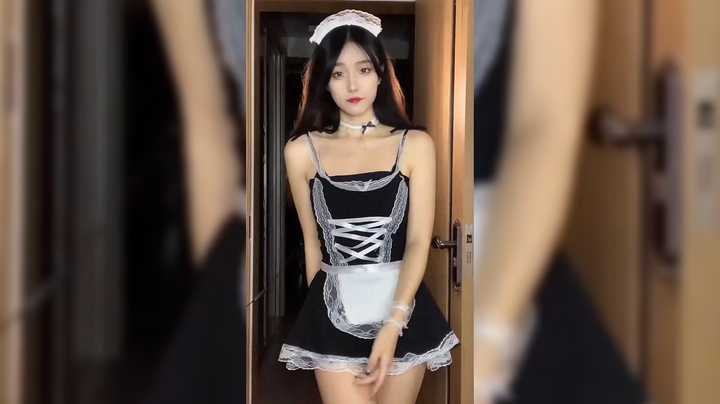 女仆就位