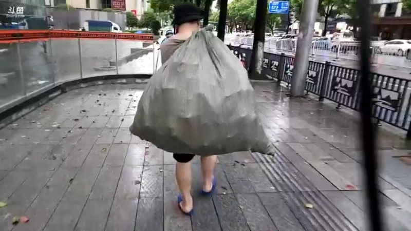 【2022-07-07 16点场】蓝战非OvO：新手捡垃圾能赚多少钱