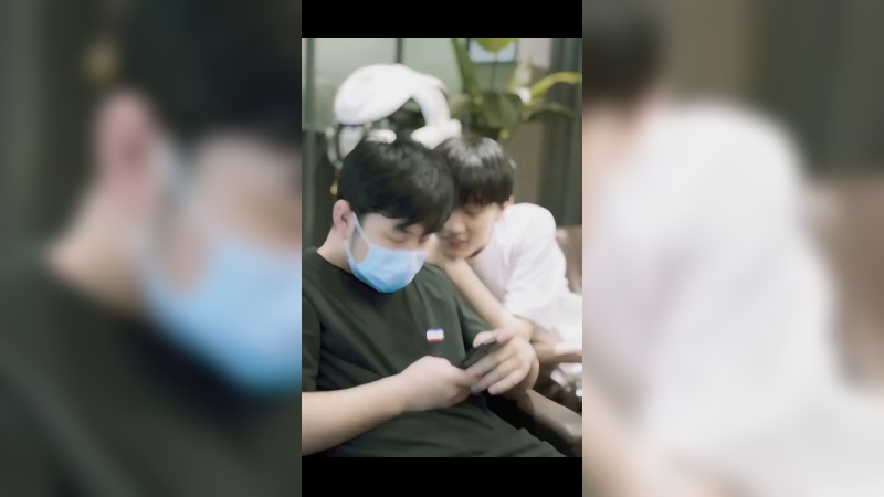 让我们 形影不离