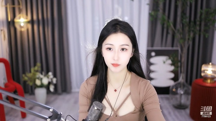 美女欣儿小姐姐笑起来真好看，好美