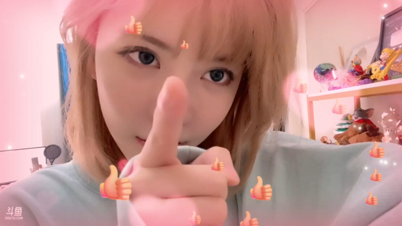 我在斗鱼看不2不叫周淑怡直播英雄联盟