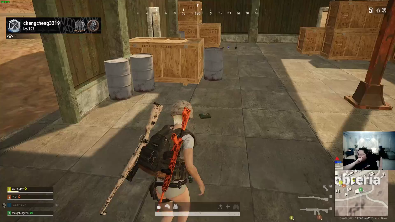 我在斗鱼看即将拥有人鱼线的PDD直播英雄联盟