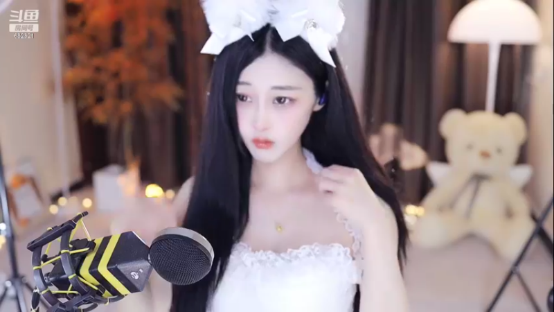 【2022-07-09 21点场】苏小懒38D：呆萌懒妹无敌射手嘎嘎乱杀