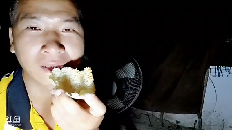 【户外】许文强户外的精彩时刻 20220710 00点场