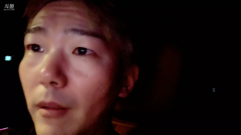 我在斗鱼看JSA丶北京小王哥直播户外