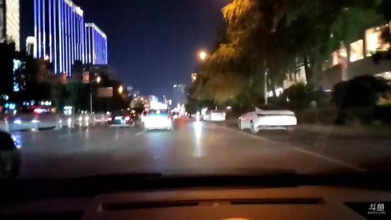 【2022-07-12 20点场】蓝战非OvO：卖苦力一天能赚多少