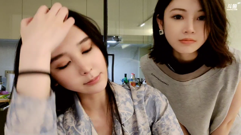 【户外】uneeZ的精彩时刻 20220713 21点场