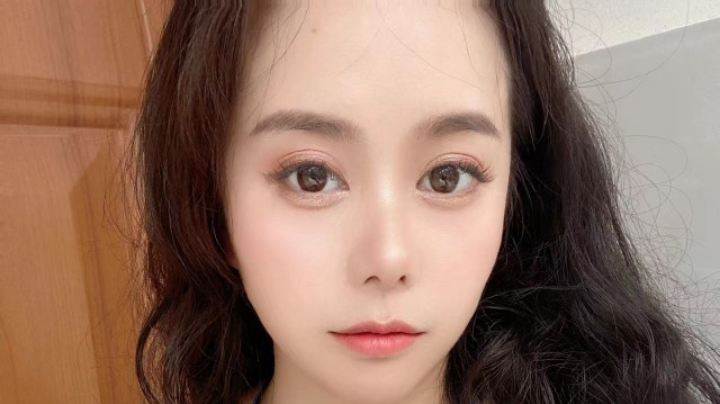 你说你是公主，问你在哪个KTV上班你又不说。