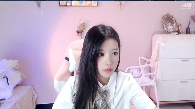 【2022-07-15 16点场】唐6儿：小奶团游戏舞蹈主播