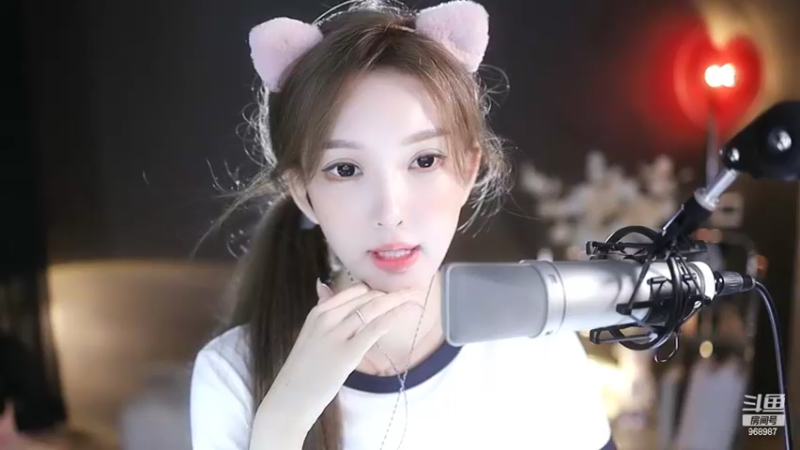 【2022-07-16 22点场】南妹儿呀：身高170的模特mm哦~