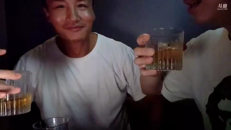 【2022-07-18 00点场】黑人毅：晚点一起看看比赛，充能任务？