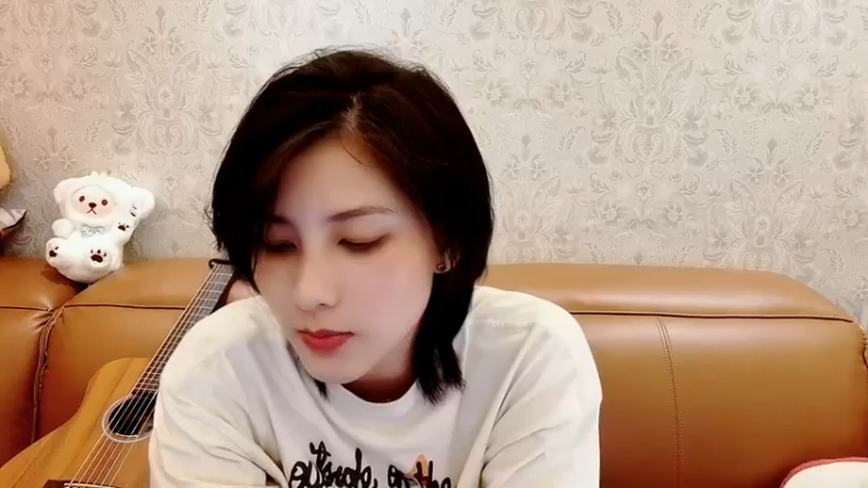 【2022-07-18 22点场】我是唐菲：你将心事 上了淡妆