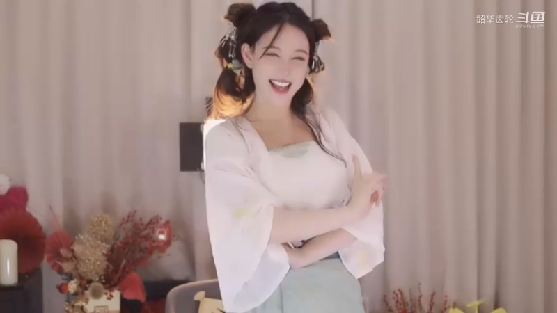 米娜甜美