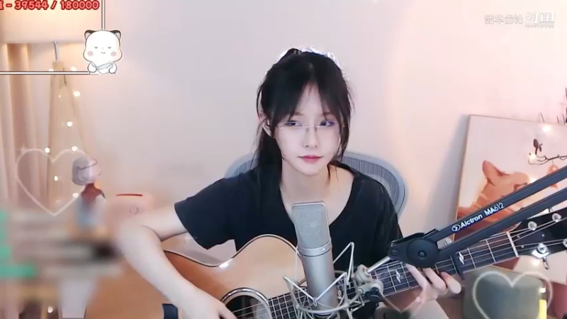 阿冷：热爱105°的你~