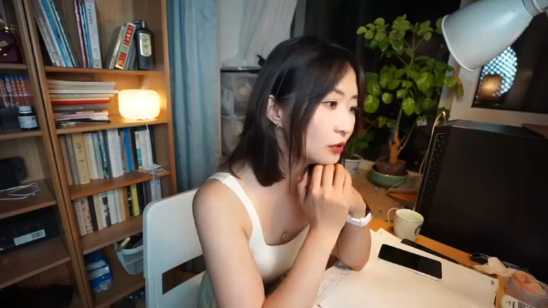 【2022-07-19 22点场】刘灶灶：刘灶灶的瓷器铺，周二啦