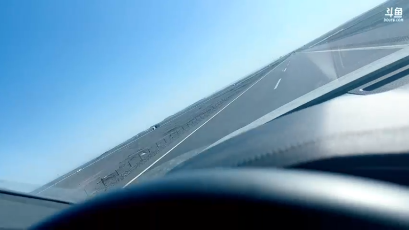 【2022-07-21 18点场】主播阿郎：带着阿芬去新疆