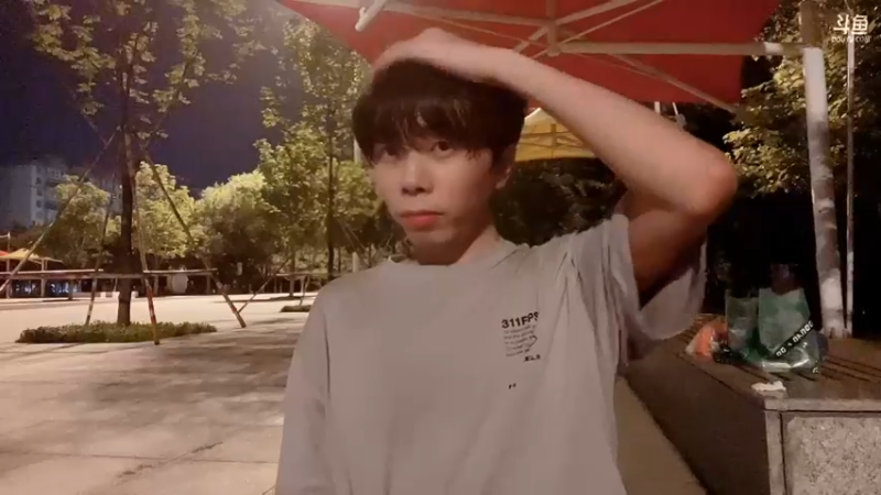 【2022-07-22 02点场】秀才冷男：878.我爱健身！我爱健身！