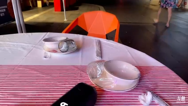 【2022-07-22 01点场】别问问就黑皮：【小奶团】黑皮