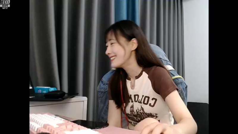 【2022-07-22 18点场】传情小小：小鹿：换个发型 换个心情~
