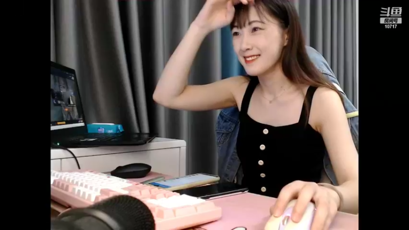 【2022-07-23 19点场】传情小小：小鹿：兄弟们 我就迟到2分钟~