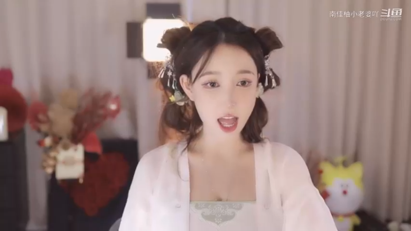 米娜老婆这笑容太甜了吧！