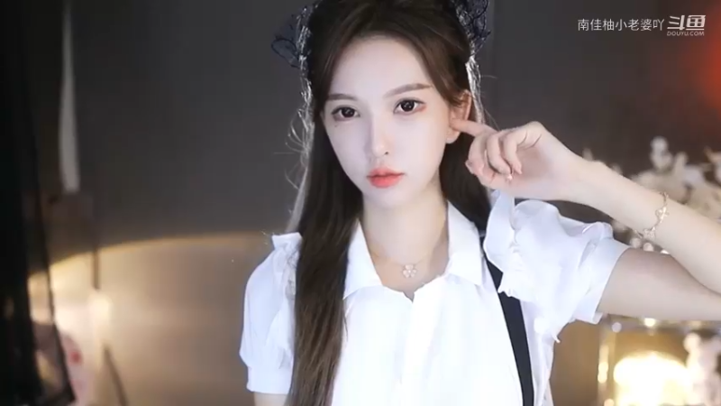 南妹儿~好可爱2