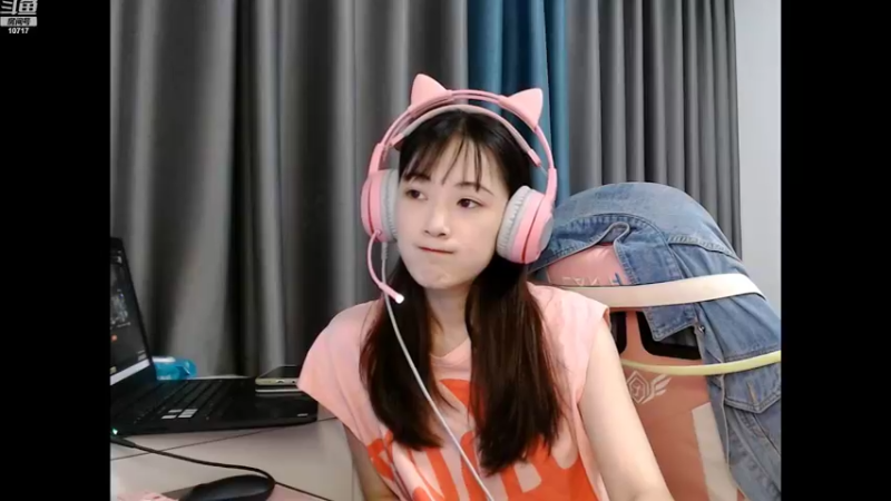 【2022-07-26 20点场】传情小小：小鹿：啊哈 来了
