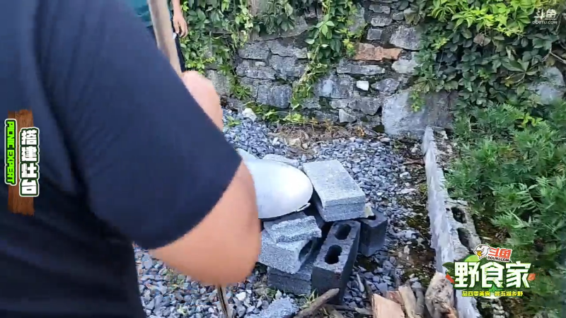 【户外】刘灶灶的精彩时刻 20220728 18点场