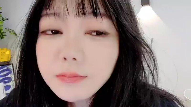 【2022-07-28 16点场】刘飞儿faye：飞儿 久违了哦