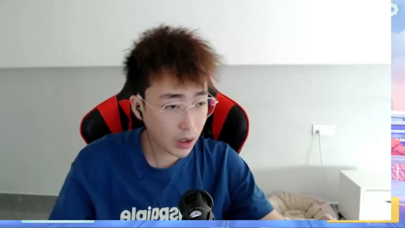 【2022-07-30 18点场】别问问就黑皮：【小奶团】开摄像头啦~