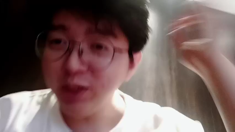 【2022-07-31 23点场】老张爱喝奶茶爱打云顶：停播五天 八月见