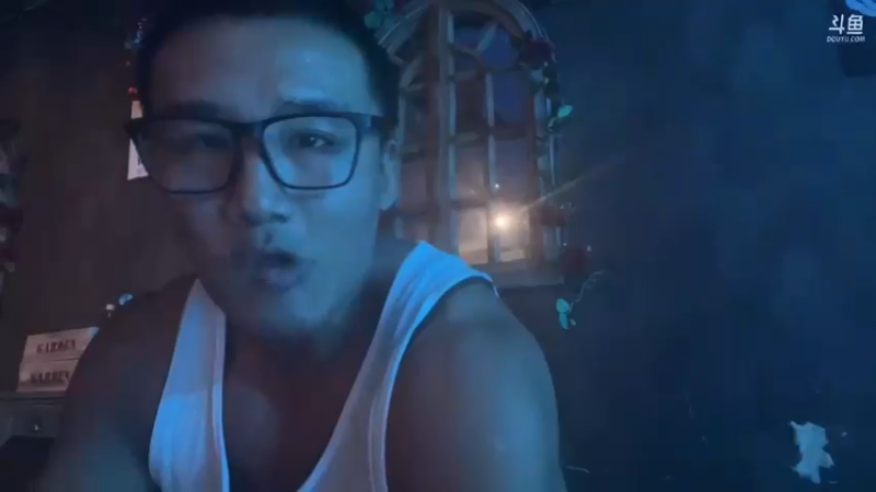 【2022-08-01 00点场】黑人毅：健身练起来啊