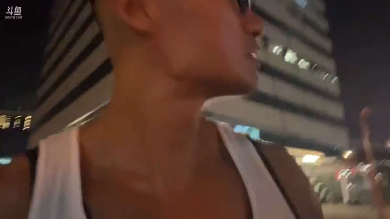 【2022-08-02 22点场】：健身练起来啊