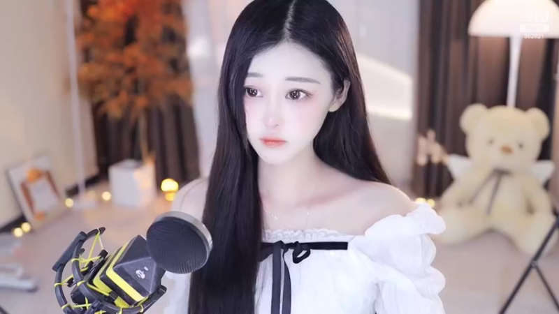 【2022-08-03 15点场】苏小懒38D：呆萌懒妹无敌射手嘎嘎乱送