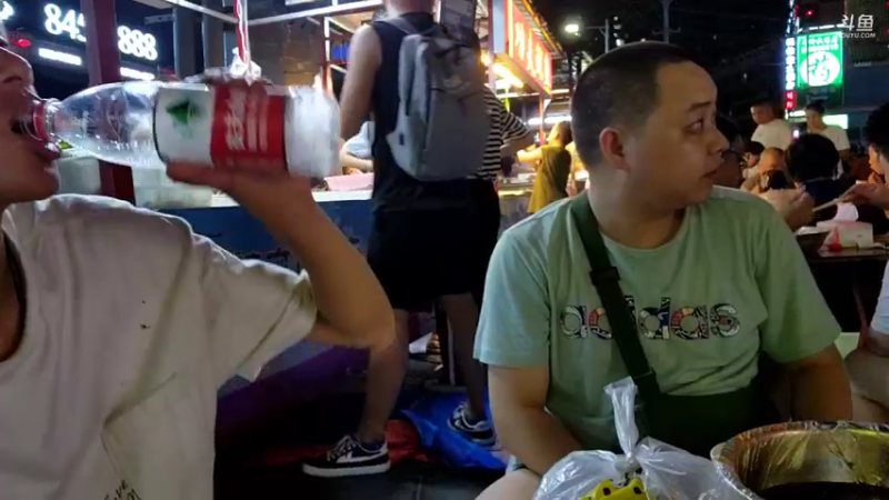 【2022-08-01 22点场】叶子户外：在恩施，节目结束