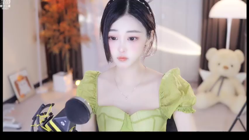 【2022-08-05 15点场】苏小懒38D：七夕周榜一送巧克力