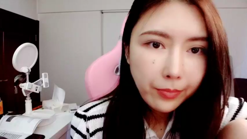 【2022-08-05 13点场】十三三三：周末快乐！69752