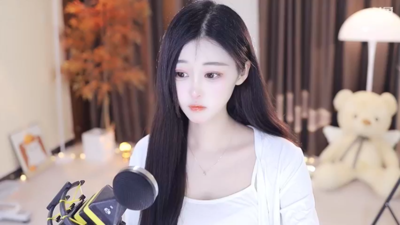 【2022-08-06 15点场】苏小懒38D：呆萌懒妹无敌射手嘎嘎乱送