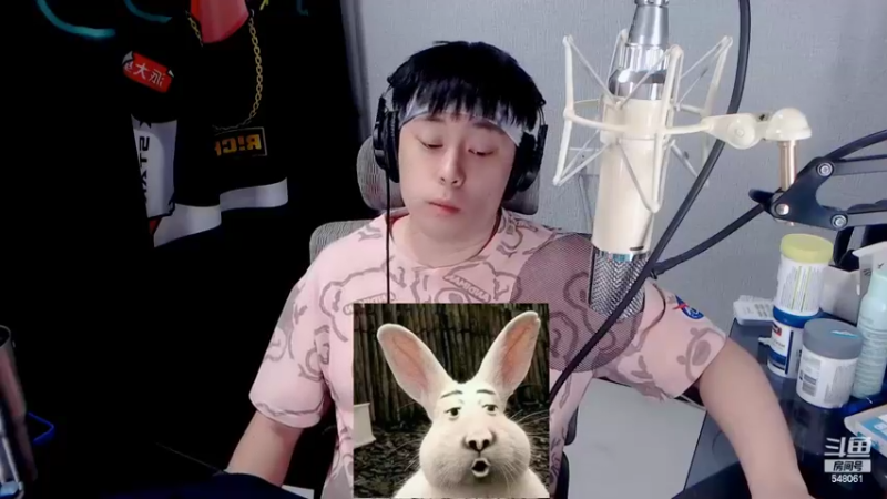 【2022-08-08 20点场】阿二Ayer：黄金三倍：不死终会出头，加油