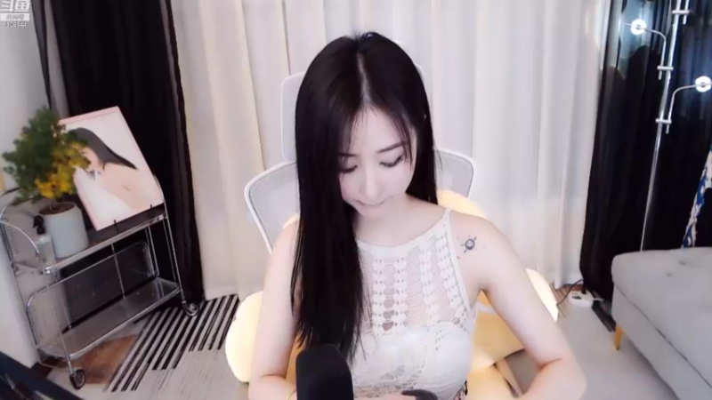 【2022-08-07 22点场】小Qbaba：期待美好的到来(广东小姐姐））