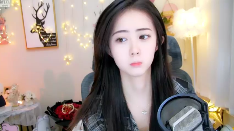 【2022-08-08 14点场】阿梨small：清纯女大学生来啦来啦！