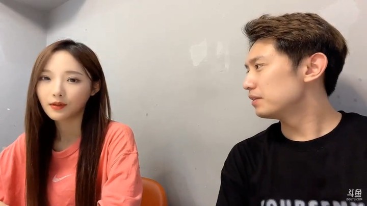 博哥和美女聊天有意思的