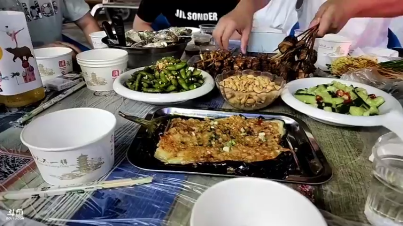 【2022-08-08 01点场】叶子户外：《节目结束》武汉day1