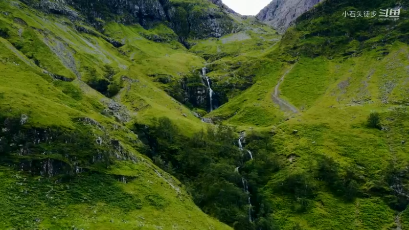 【4K高清风景】无人机下的山川与瀑布，大自然鬼斧神工，养眼的美景 - 1.Nature 4k Video Ultra HD Drone Shoots (Av80