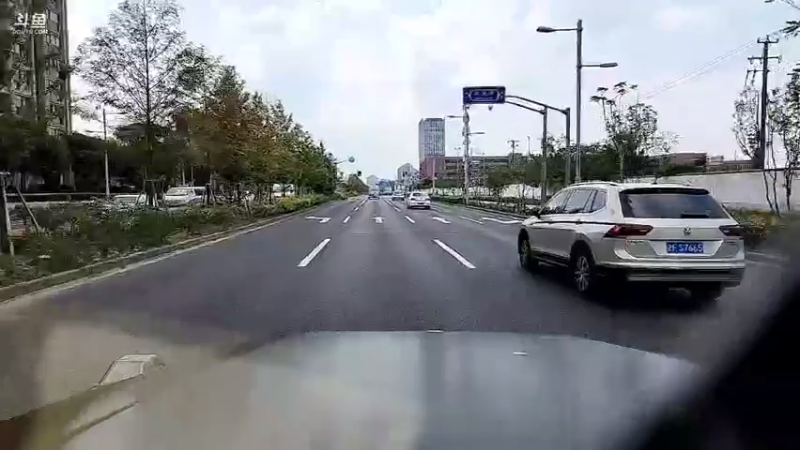 【2022-08-11 13点场】黑人毅：晚上有妹子来训练